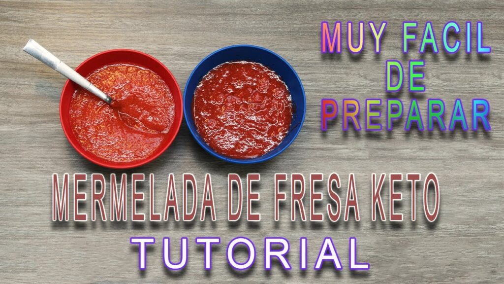 Mermelada keto de fresa sin azúcar en frasco de vidrio