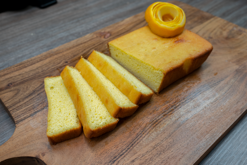 panqué de naranja keto con harina de almendras
