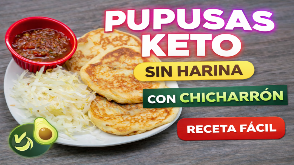 Pupusas keto con chicharrón crujientes servidas con salsa roja
